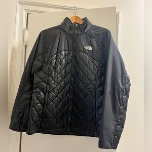 North Face black quilted jacket in black - Size Large